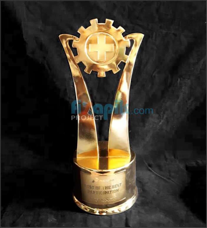 trofi model gear dari bahan timah