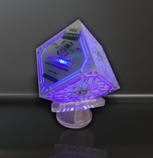 Plakat akrilik awarding dengan lampu led bisa custom